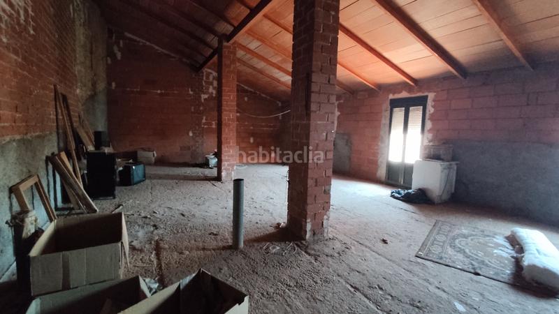 Foto fa2911ae-2d92-45e2-958a-13985353b195. Casa  con gran fachada y una superficie construida de 206 m2 en Almadén
