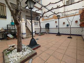 Casa adossada  Calle peinado. Espectacular casa a la venta en calle peinado, tomelloso