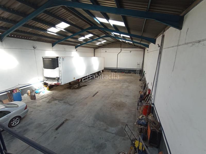 Foto 0d7bfae1-1b7b-4884-858b-f0f776008c27. Nau industrial a Tomelloso