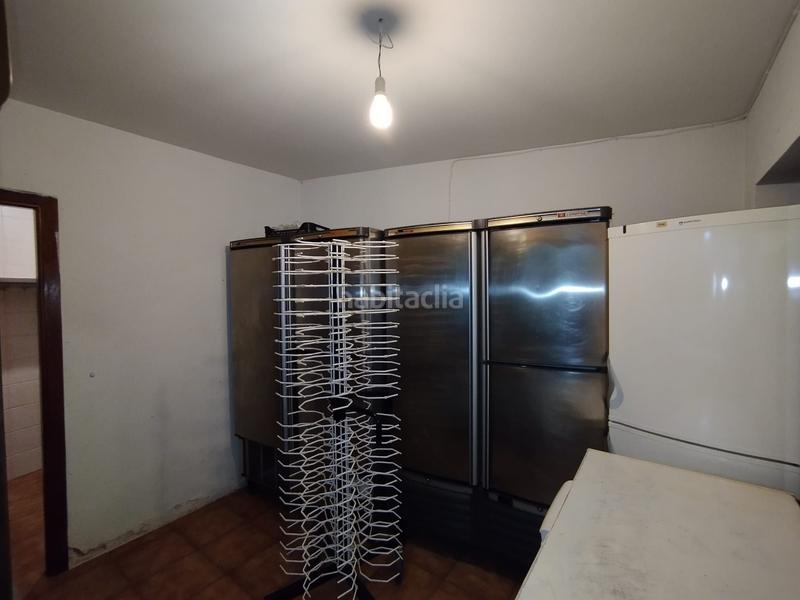 Foto 88cf12d2-4fc6-48eb-9094-83e2fe62f18d. Local commercial avec chauffage dans Socuéllamos