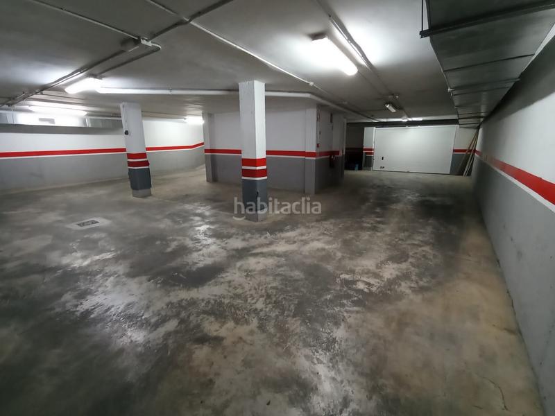 Foto 175cd6f6-950e-4514-8ad3-4a56c5e55ab0. Aparcament cotxe a Tomelloso