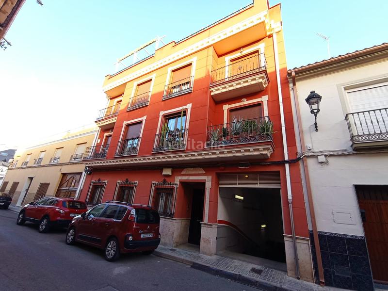 Foto a17925df-5ab9-48b1-b536-bb4dbc90eb97. Aparcament cotxe a Tomelloso