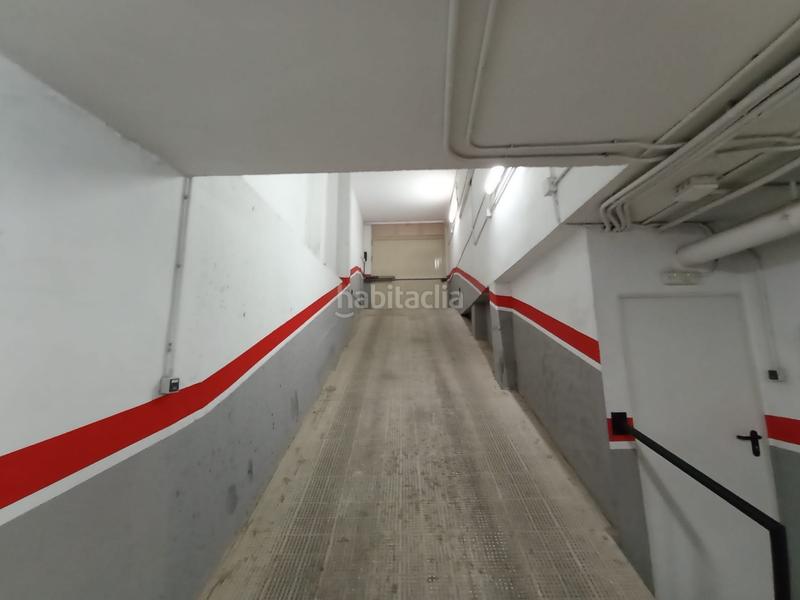 Foto cf8623cd-aab3-4818-ba82-315abfa521e8. Aparcament cotxe a Tomelloso
