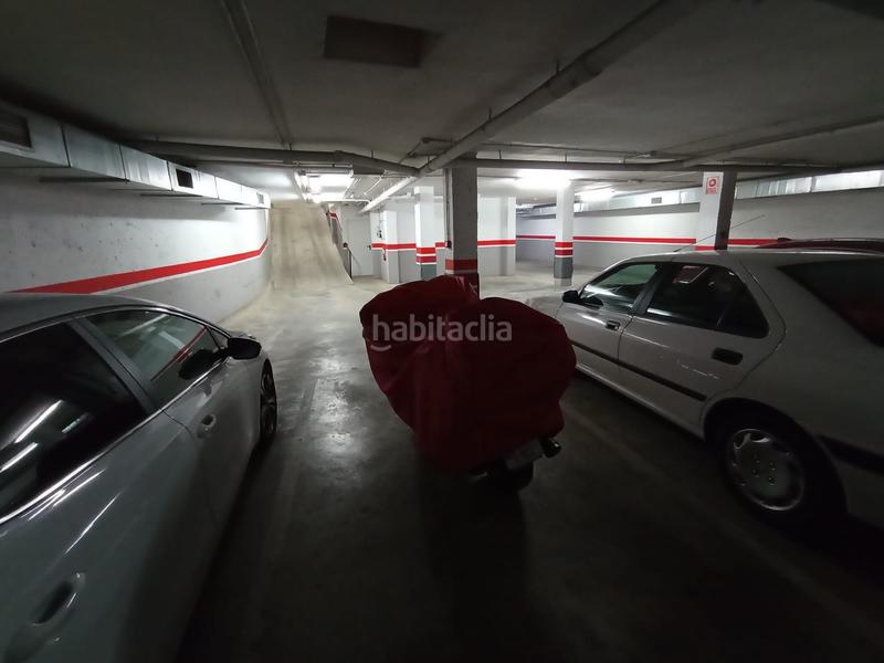 Foto df9bff12-e320-44ee-9b91-4bd659f616bb. Aparcament cotxe a Tomelloso