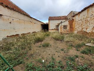 Casa aparellada  Calle galindo. Se vende casa para nueva construcción