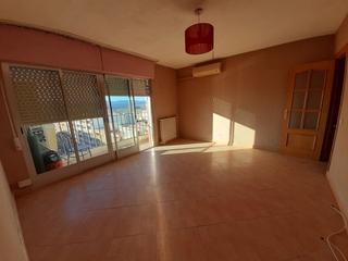 Pis  Paseo de san gregorio. Piso amplio y exterior situado en zona cntrica de puertollano