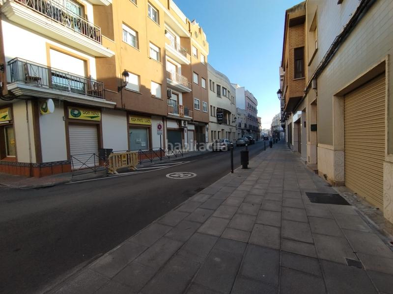 Foto 188f4818-7af7-4bd2-9596-d50f7cc9e13d. Aparcament cotxe a Tomelloso