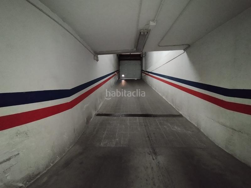 Foto 521838ff-b90e-4d50-90c8-ad49fe29aae8. Aparcament cotxe a Tomelloso