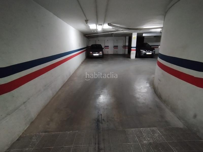 Foto e0f60d0f-b2eb-4582-80c9-c1f1b03b3648. Aparcament cotxe a Tomelloso