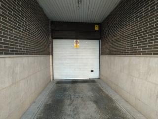 Aparcament cotxe  Calle campo. Se vende amplia plaza de garaje en zona centro de tomelloso