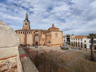 Maison jumelée  Plaza de la constitución. Fantástica casa emblemática en plaza constitución manzanares con