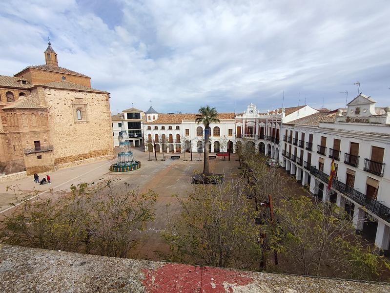 Foto 10bce75f-c29c-4046-96ed-4db7dd4f0089. Casa aparellada a Manzanares