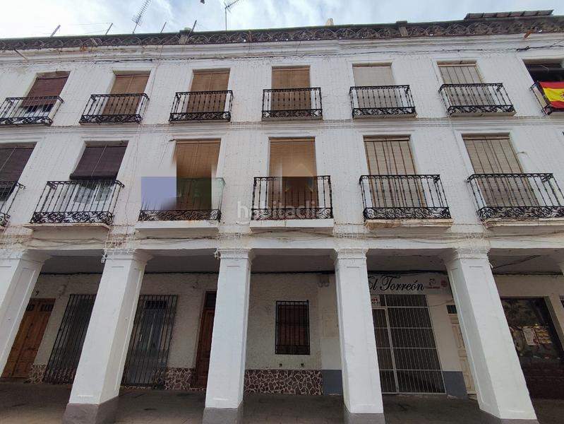 Foto 2c8f0a01-8fd1-4680-81c1-4fe04b6fc702. Casa aparellada a Manzanares