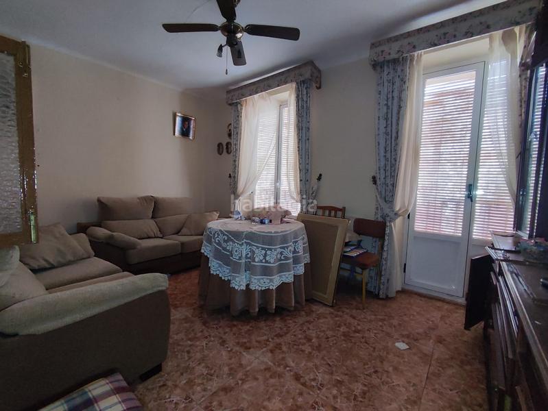 Foto 4a0f0e6e-0dd7-4018-83ab-38b8362775d5. Casa aparellada a Manzanares