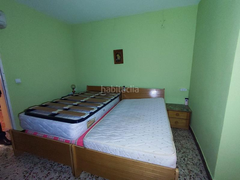 Foto 5c3055e3-75aa-4bab-a18c-df347a8a1f35. Casa aparellada a Manzanares