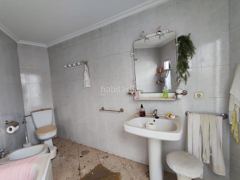 Foto 937977f8-bc31-4069-b05a-e47def29ddf8. Casa aparellada a Manzanares