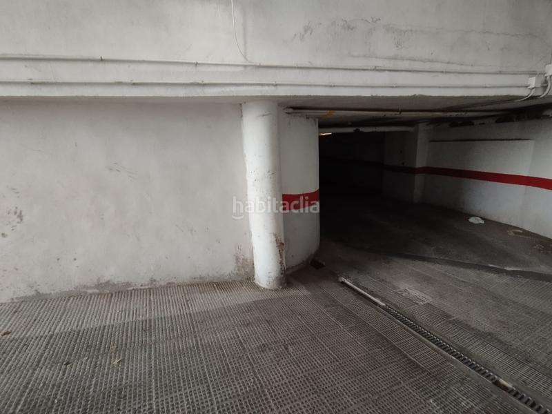 Foto 45bb4889-c6e6-43b7-8c95-e5b01caaf58c. Aparcament cotxe a Tomelloso