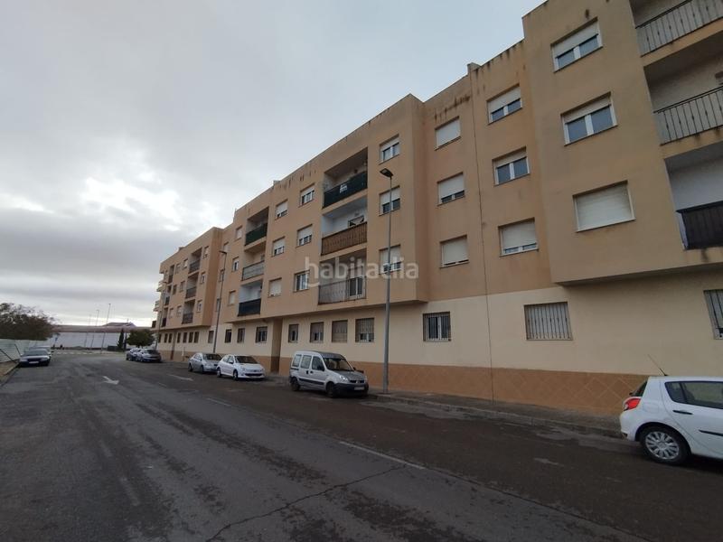 Foto ee13d03f-bcf6-4f94-bacf-1448b85857fc. Aparcament cotxe a Tomelloso