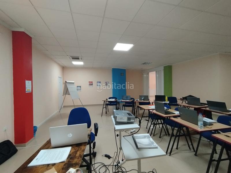 Foto 0e60f45f-c7c7-4a45-86e3-38ee6fcc72b3. Local commercial dans Tomelloso