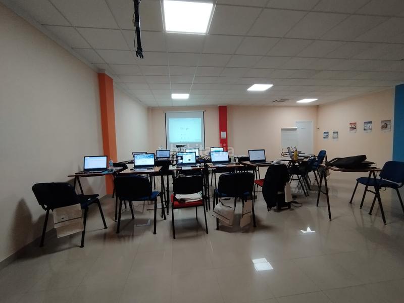 Foto 32a4aff2-2688-43b3-8a3f-f84e182eef5b. Local commercial dans Tomelloso