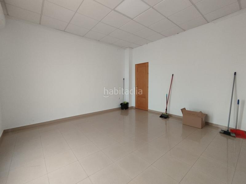 Foto 45c4b73b-2c5a-4ca0-bf79-3f3e9aaa4d64. Local commercial dans Tomelloso