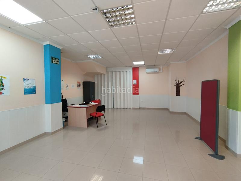 Foto f6eeedd6-d7a3-43a4-acfc-0125a7e7f436. Local commercial dans Tomelloso