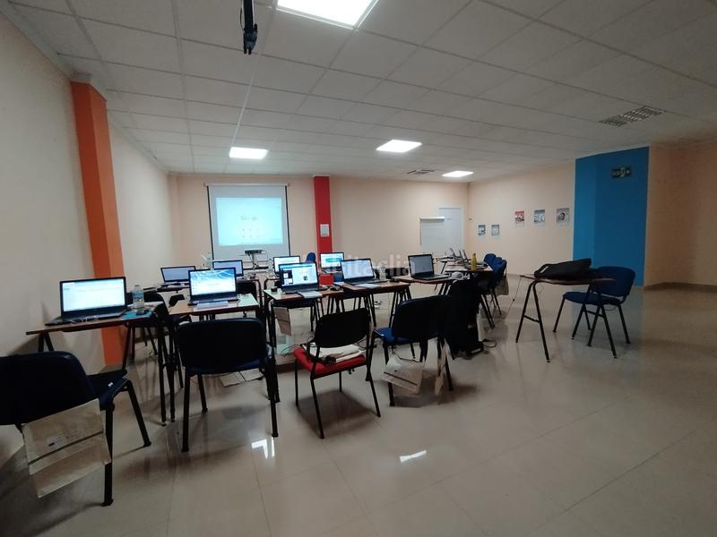 Foto febb3570-0434-44e1-b2bf-eb4714bacbba. Local commercial dans Tomelloso
