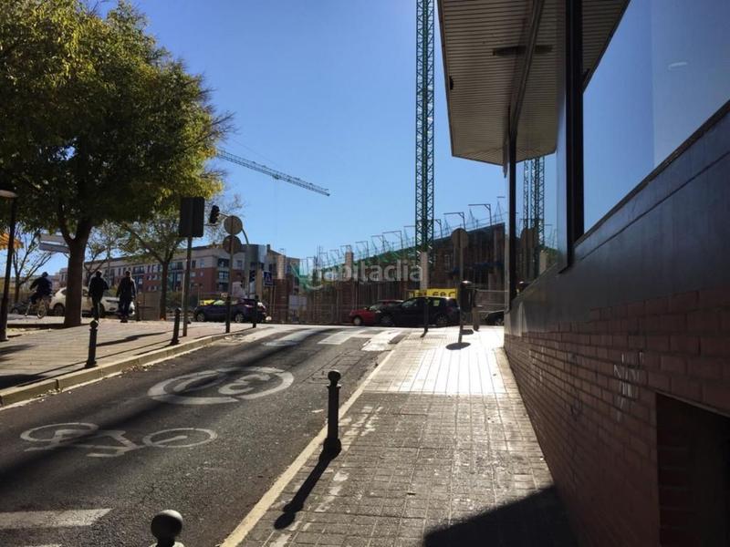 Foto 613207bf-012d-4c0b-82cb-660d797b7d29. Alquiler local comercial local en ronda granada en Ciudad Real