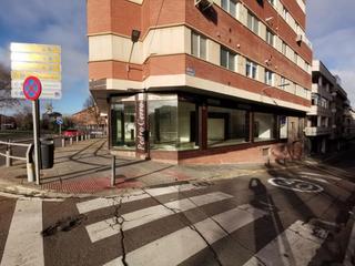 Business premise in Calle Granada