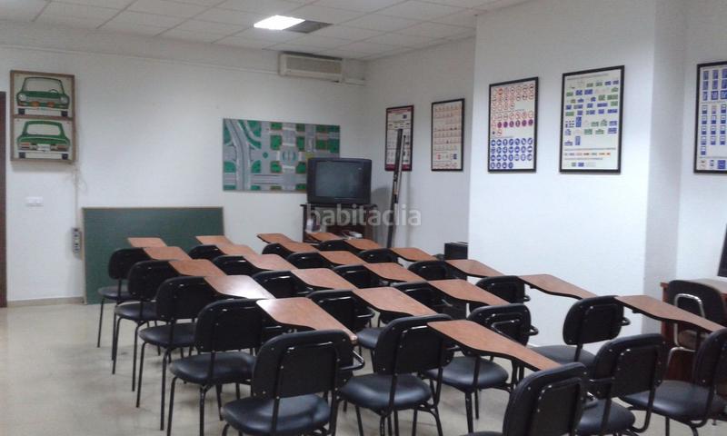 Foto 52df525f-c3f7-46ce-bc2a-459165af693f. Location local commercial dans Plaza de Toros Ciudad Real