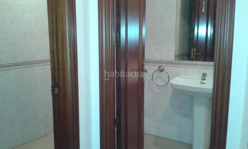 Foto eabae25c-231e-4d3b-ad24-7c8bdd16782e. Location local commercial dans Plaza de Toros Ciudad Real