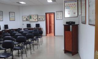 Business premise in Calle Estación Vía Crucis