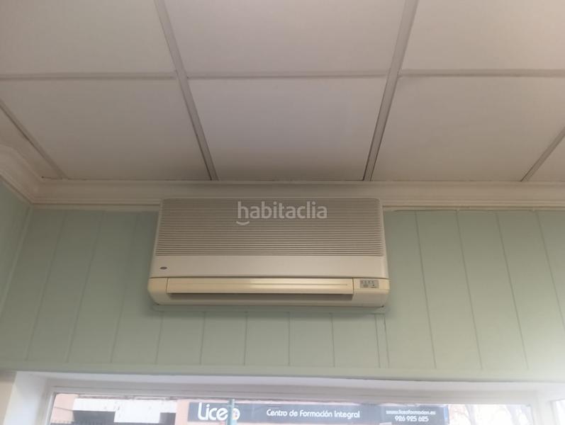 Foto eece64b4-97ca-4af2-86ad-a97a2161a186. Alquiler local comercial local en calle toledo, en Ciudad Real