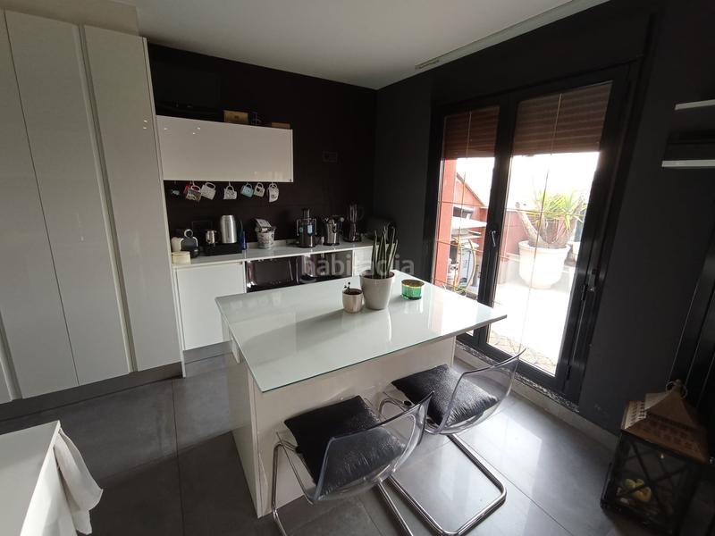 Foto 73cee710-4413-4949-a129-882709645aa6. Penthouse with heating parking pool in Tomelloso