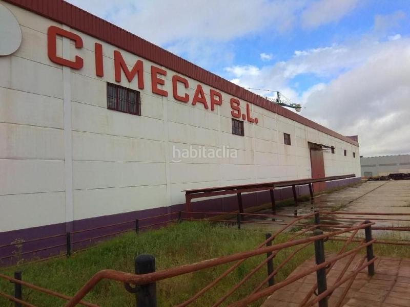 Foto c458a1c0-9561-4803-be84-5d3a0a556b4d. Bâtiment à usage industriel dans PAU 2-600 Puertollano
