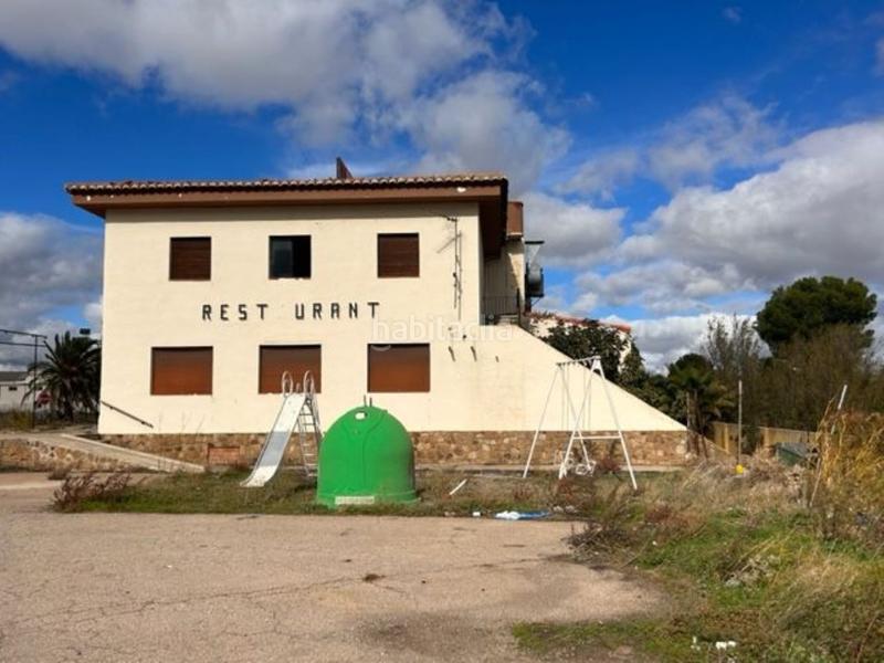 Foto 4a8a4bf4-f275-44c2-9b8b-2af16755a3d5. Gebäude in Argamasilla de Calatrava