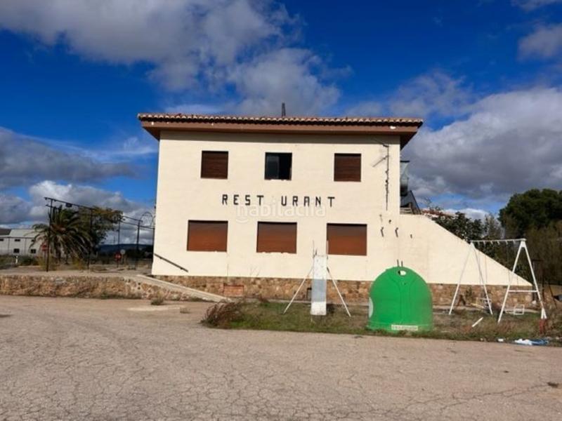 Foto b44d62c6-18ca-4079-9624-ff81d16a16a2. Gebäude in Argamasilla de Calatrava