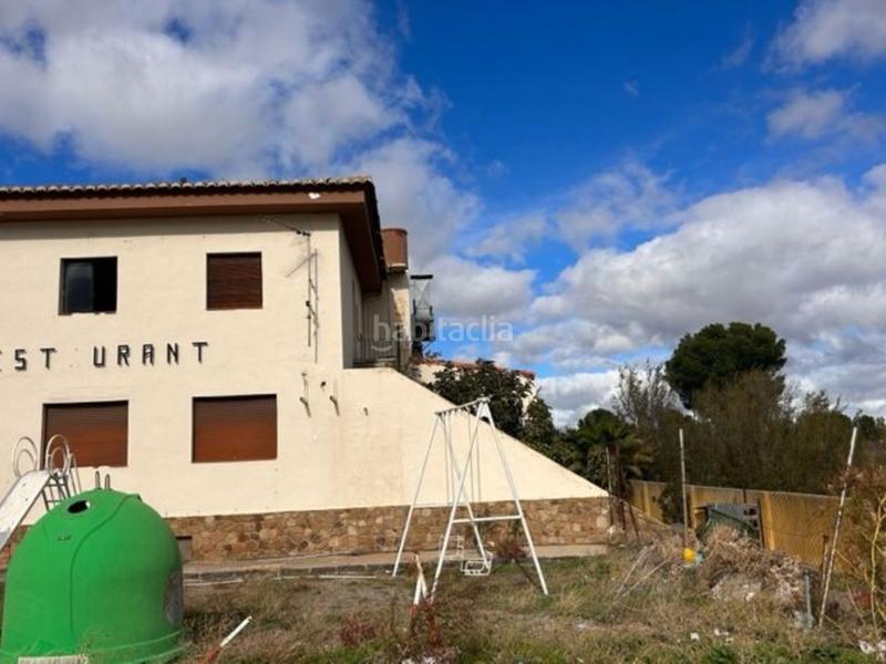 Foto ff4fbf0e-879e-4fc2-a3b5-e1b80f77ffa9. Gebäude in Argamasilla de Calatrava