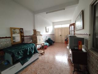 Casa  Calle cristana moreno. Casa baja en venta en tomelloso
