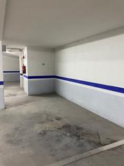 Aparcament cotxe  Calle socuéllamos. Garaje en calle principal de la localidad