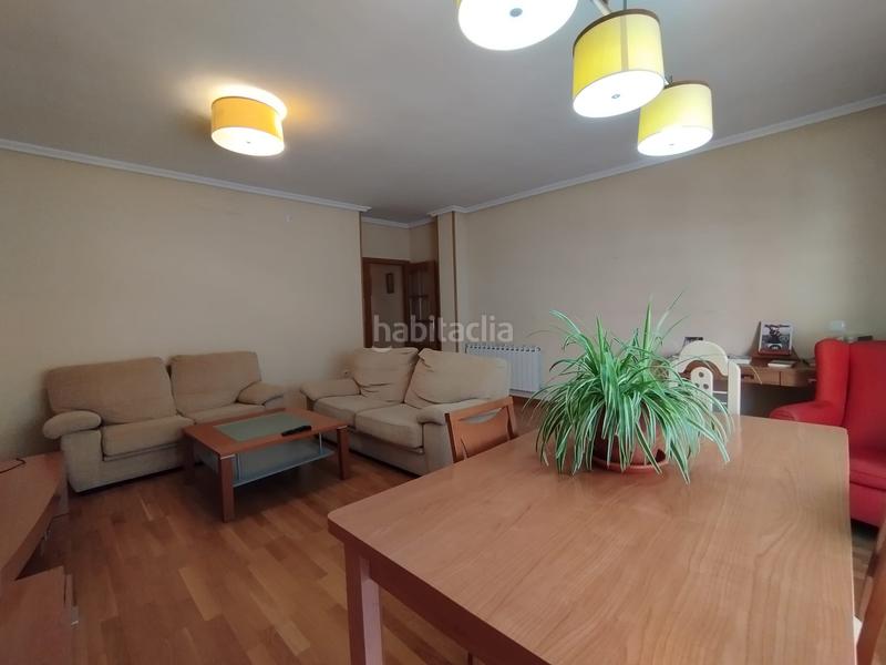 Foto 3a17763d-91d2-43d3-bc15-d5324869d57d. Piso fantástico piso cercano al centro en Tomelloso