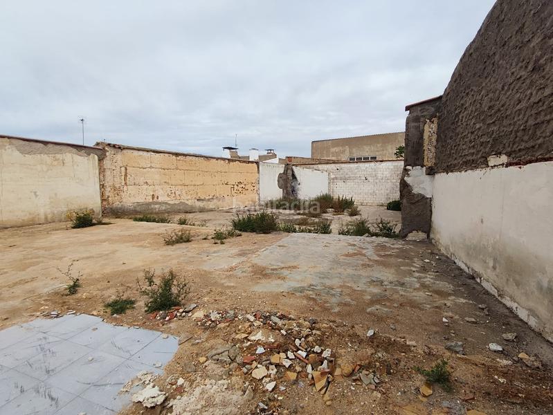 Foto 0cff14ed-9515-4904-affa-38cfa16d922f. Terreno residencial suelo urbano de 498 m2en calle principal próxima al centro en Tomelloso