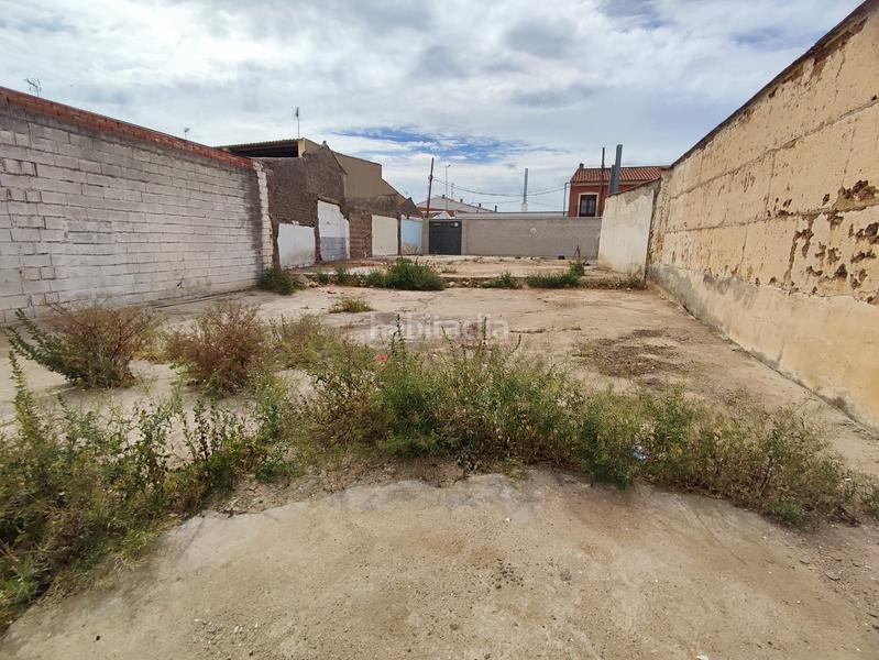 Foto 7680cbf5-3efc-4e25-904d-f594cd70e90b. Terreno residencial suelo urbano de 498 m2en calle principal próxima al centro en Tomelloso