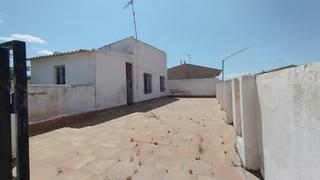 Casa  Calle virgen. Casa de 4 dormitorios con terraza