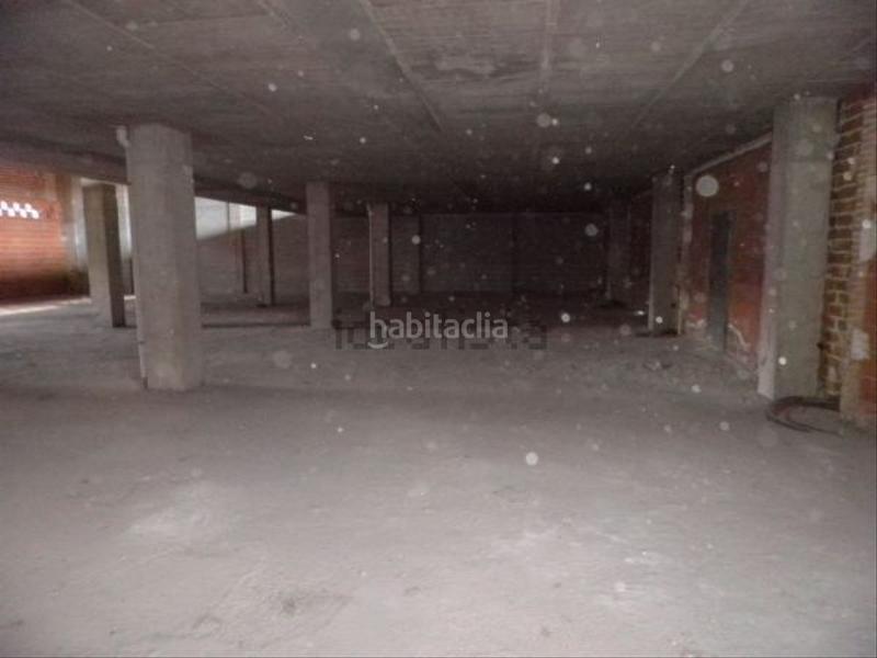 Foto 6e7634a0-db36-4c18-bbec-291cc0225537. Alquiler local comercial en avenida almadén 9 en PAU 2-600 Puertollano