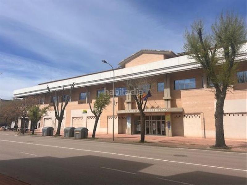 Foto aeb5a89e-8bd9-4fd5-bfdb-a78d34008ca9. Alquiler local comercial en avenida almadén 9 en PAU 2-600 Puertollano