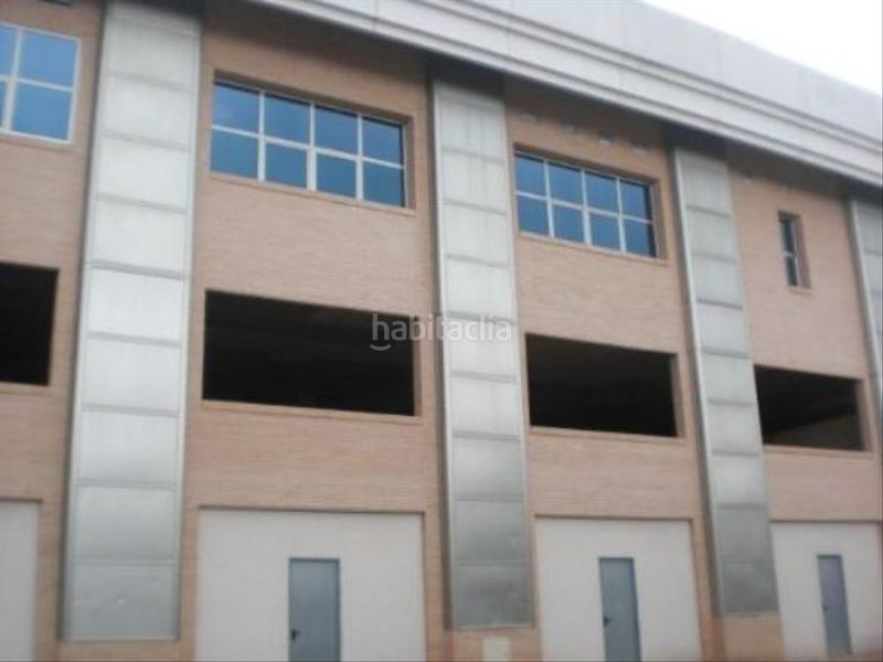 Foto aca86af8-a9f1-41f1-9d5a-21162636a591. Affitto locale commerciale in avenida almadén 9 in Puertollano