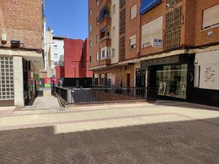 Local Comercial  Calle palma. Ideal inversores y/o para su propio negocio debido a su localiza