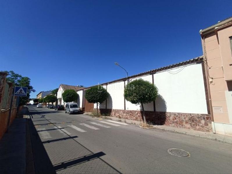 Foto f7cc54ac-a69b-4fb3-9ae2-ecc2d23c629d. Wohngrundstück in Valdepeñas