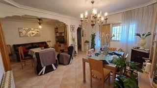 Pis  Calle joan miró. Piso en venta 3 dormitorios muy luminoso